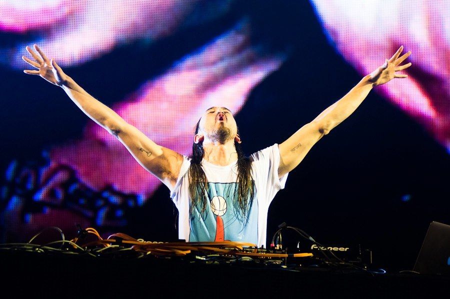 STEVE AOKI – AOKI’s House