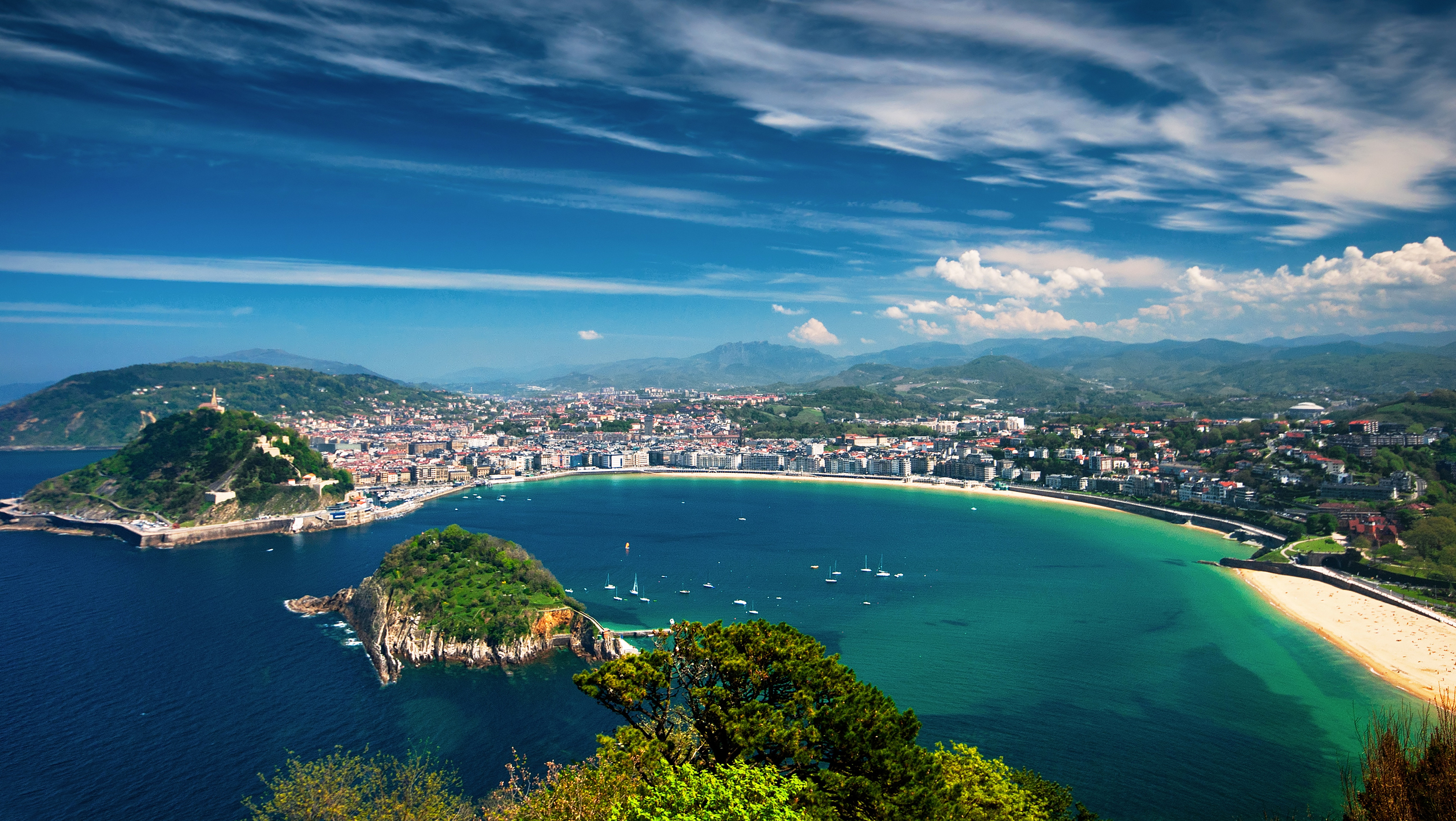 Côte Basque 92.5 FM – 8D dab+